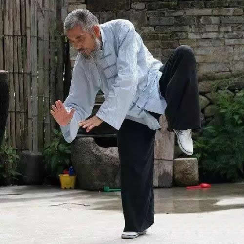 ׽